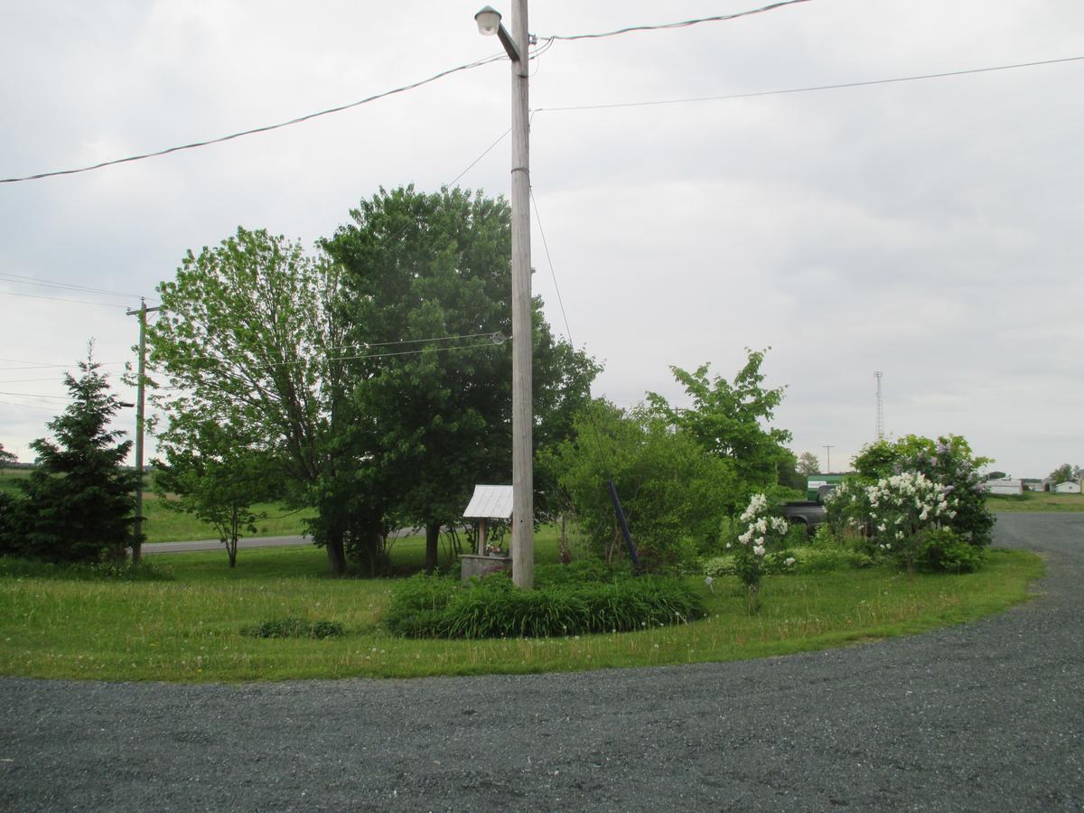 Gite Agricole Les Lilas Saint Wenceslas Exteriör bild